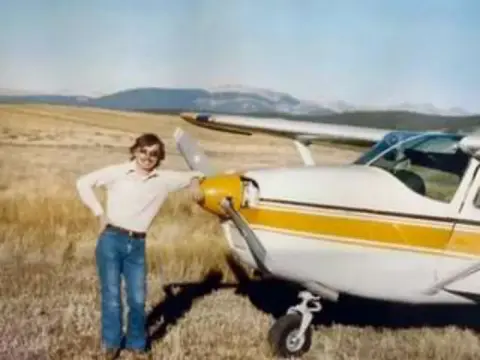 I was in flight school with a C-182 In the Carharts at Selawik, Alaska
