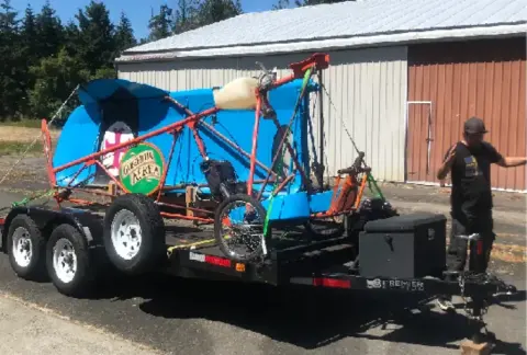 Dream Classic ultralight loaded on a trailer